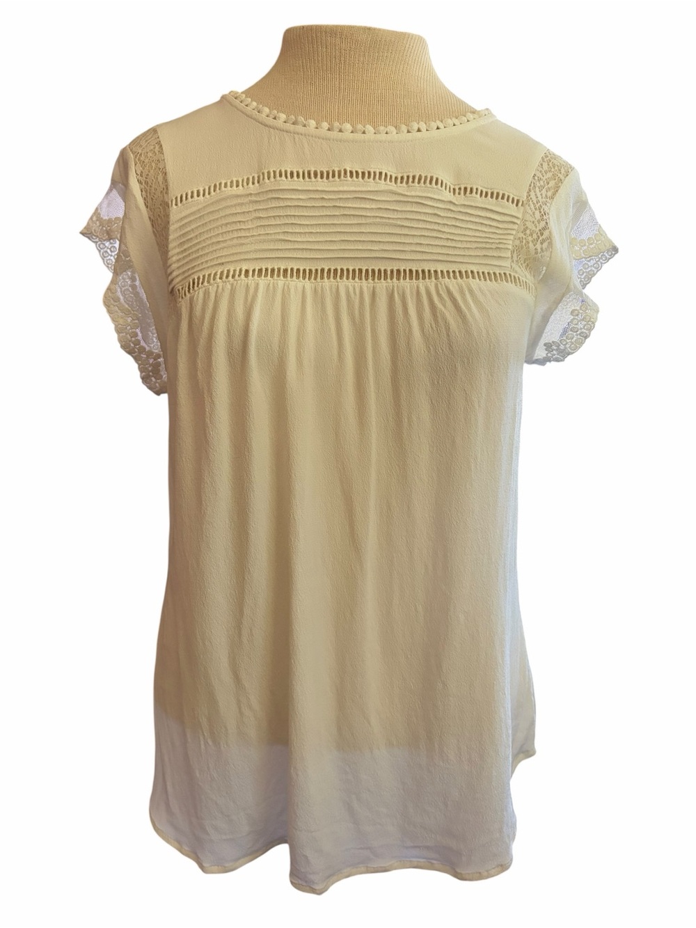 Daniel Rainn Ivory Lace Cap Sleeve Pintuck Top